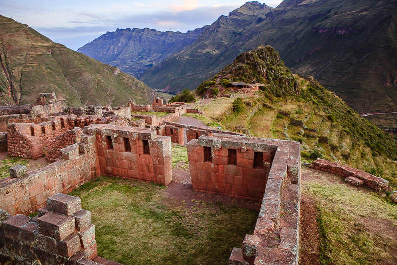 The history that surrounds the town of Pisac ruins keeps secrets ...